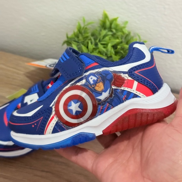 Target Blue and Red Hero Sneakers for Kids - Picture 5 of 7